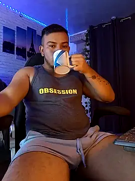 Snapshot of Naughty_Charly chatting on 01/04/25, 12:05 Naughty Charly online show from 01/04/25, 12:05