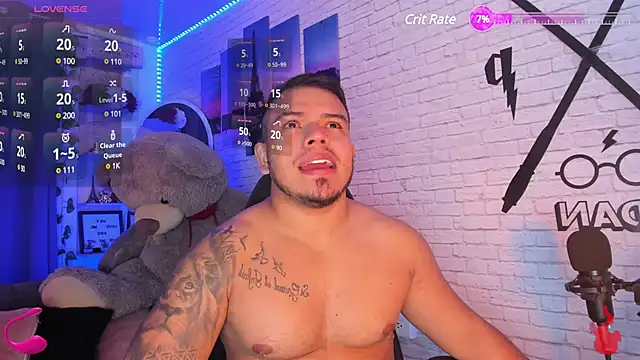 Snapshot of Naughty_Charly chatting on 01/21/25, 12:07 Naughty Charly online show from 01/21/25, 12:07