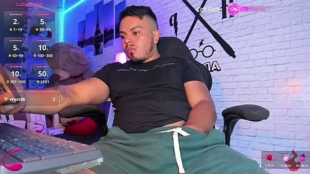 Snapshot of Naughty_Charly chatting on 03/17/25, 06:11 Naughty Charly online show from 03/17/25, 06:11