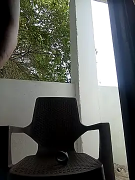 Snapshot of Naughty_Charly chatting on 10/25/25, 03:29 Naughty Charly online show from 10/25/25, 03:29