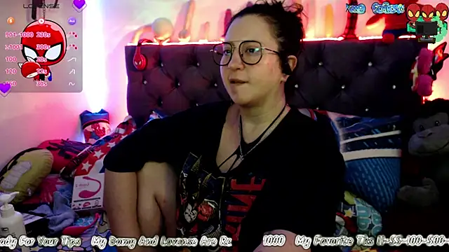 Snapshot of Bigsexycat chatting on 01/11/25, 06:03 Bigsexycat online show from 01/11/25, 06:03
