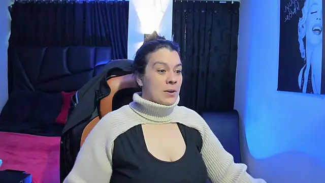 martina foxy  online show from 01/29/25, 11:51