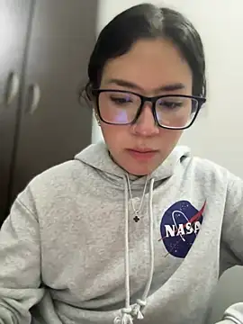 Mila Morgan online show from 03/07/25, 03:40