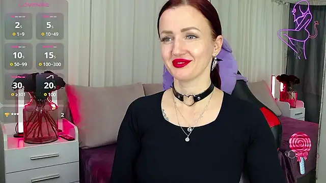 Snapshot of ElisaJane chatting on 12/05/24, 10:23 ElisaJane online show from 12/05/24, 10:23