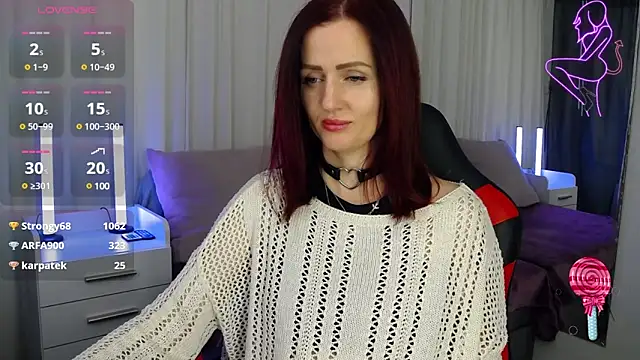 Snapshot of ElisaJane chatting on 12/16/24, 12:48 ElisaJane online show from 12/16/24, 12:48