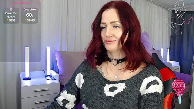 Snapshot of ElisaJane chatting on 12/20/24, 09:17 ElisaJane online show from 12/20/24, 09:17