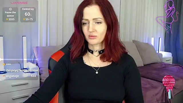 Snapshot of ElisaJane chatting on 12/22/24, 05:12 ElisaJane online show from 12/22/24, 05:12