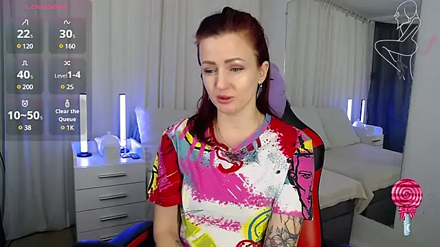 Snapshot of ElisaJane chatting on 01/14/25, 10:23 ElisaJane online show from 01/14/25, 10:23