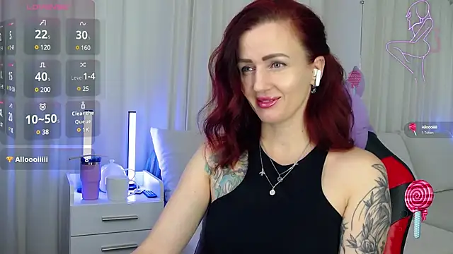 Snapshot of ElisaJane chatting on 01/18/25, 08:19 ElisaJane online show from 01/18/25, 08:19