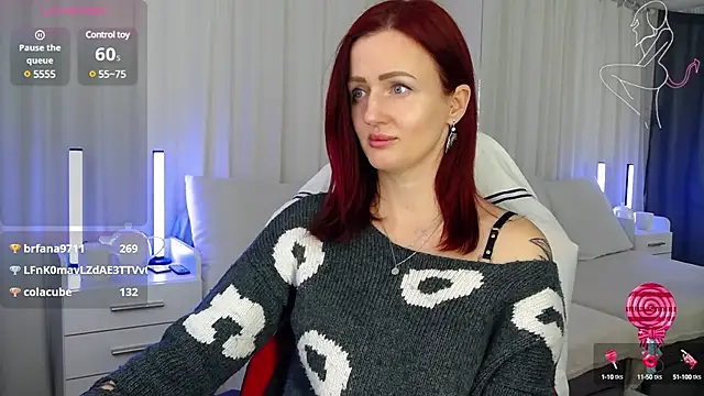 Snapshot of ElisaJane chatting on 02/05/25, 01:04 ElisaJane online show from 02/05/25, 01:04