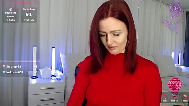 Snapshot of ElisaJane chatting on 02/12/25, 02:03 ElisaJane online show from 02/12/25, 02:03