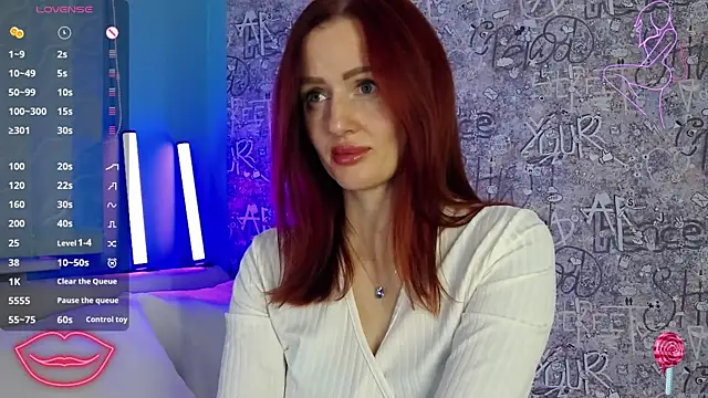 ElisaJane online show from 11/14/25, 08:51