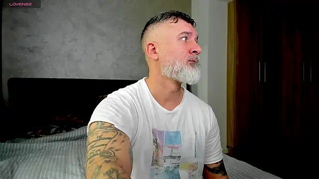 BlowMyXXL online show from 01/31/25, 10:31