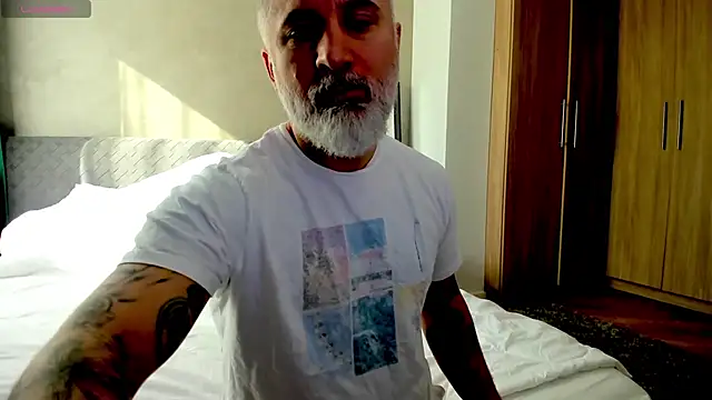 BlowMyXXL online show from 02/24/25, 08:17