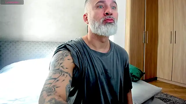 BlowMyXXL online show from 03/05/25, 08:43