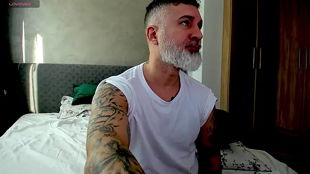 BlowMyXXL online show from 03/20/25, 06:08