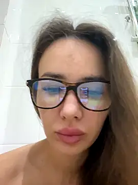 Snapshot of TeenieM chatting on 10/10/25, 11:26 TeenieM online show from 10/10/25, 11:26