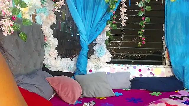 Karly coffe online show from 10/05/25, 08:01