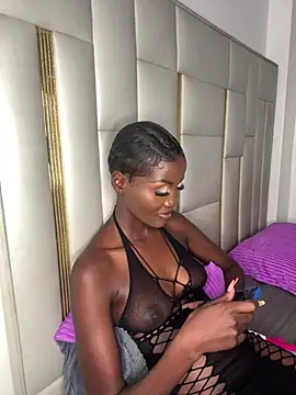 Snapshot of Fanclubbbbb chatting on 02/13/25, 09:49 Fanclubbbbb online show from 02/13/25, 09:49