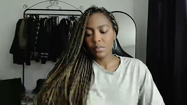 marisilva br online show from 01/12/25, 05:11