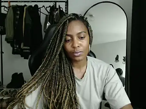 marisilva br online show from 01/17/25, 02:29