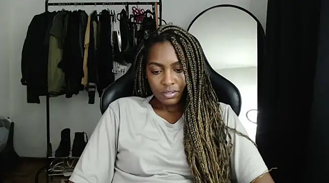 marisilva br online show from 02/08/25, 11:45