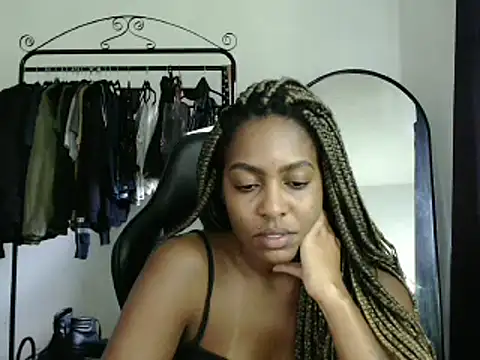 marisilva br online show from 02/14/25, 02:12