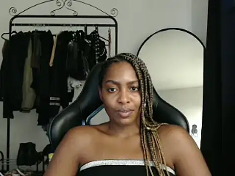 marisilva br online show from 03/04/25, 07:22