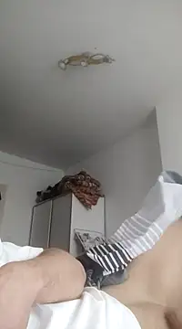 Snapshot of Franc113 chatting on 12/25/24, 07:24 Franc113 online show from 12/25/24, 07:24