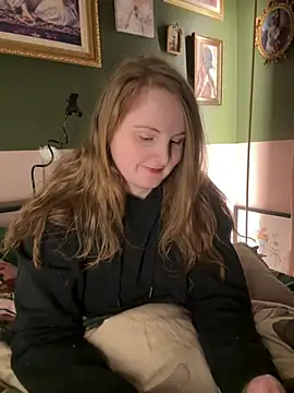 Snapshot of GingerSnap33 chatting on 02/01/25, 03:30 GingerSnap33 online show from 02/01/25, 03:30