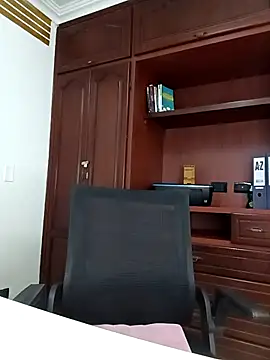 XMara online show from 02/14/25, 02:18