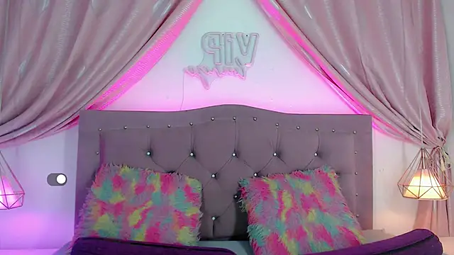 SexyJuliii21 online show from 12/30/24, 04:09