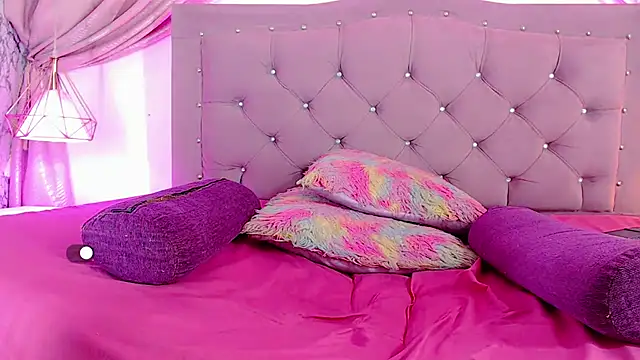 SexyJuliii21 online show from 01/27/25, 05:47