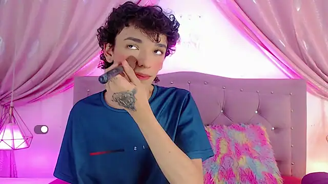 SexyJuliii21 online show from 02/02/25, 05:21