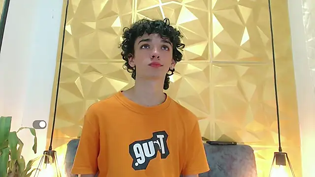 SexyJuliii21 online show from 02/25/25, 02:25