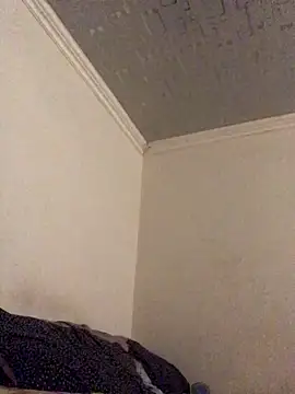 Snapshot of MixedItem chatting on 10/26/25, 03:18 MixedItem online show from 10/26/25, 03:18