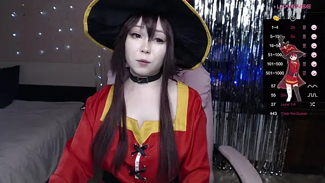 Snapshot of Vanessa_AmiX chatting on 02/19/25, 10:45 Vanessa AmiX online show from 02/19/25, 10:45
