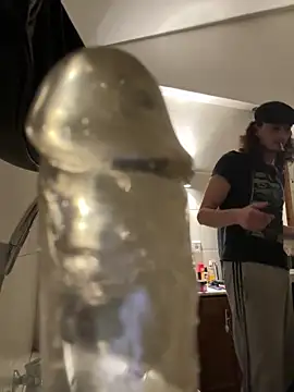 Snapshot of habbockwiesau chatting on 11/21/25, 11:36 habbockwiesau online show from 11/21/25, 11:36