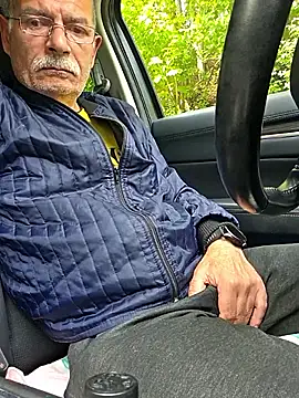 bottomhairy online show from 09/11/25, 12:05