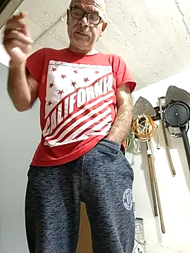 bottomhairy online show from 10/14/25, 08:26