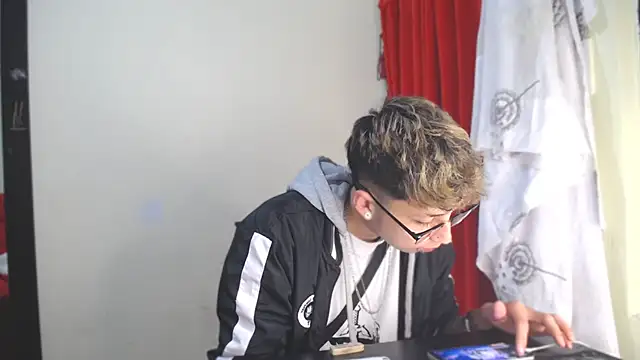  Thomas hot  online show from 01/08/25, 09:00