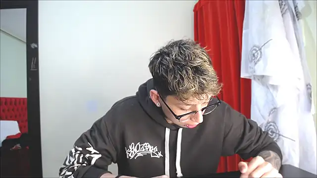  Thomas hot  online show from 01/23/25, 07:51