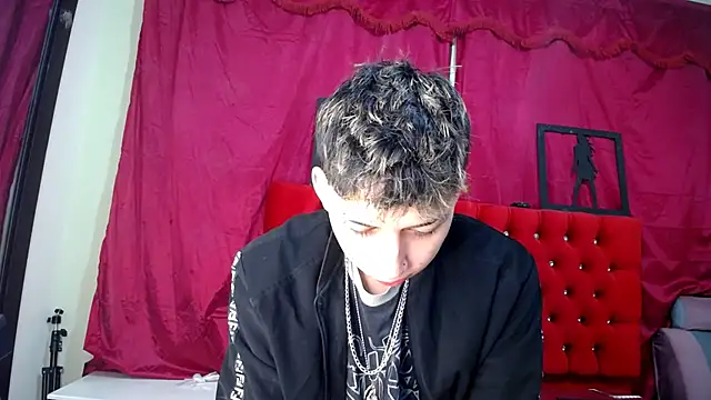  Thomas hot  online show from 03/08/25, 12:52