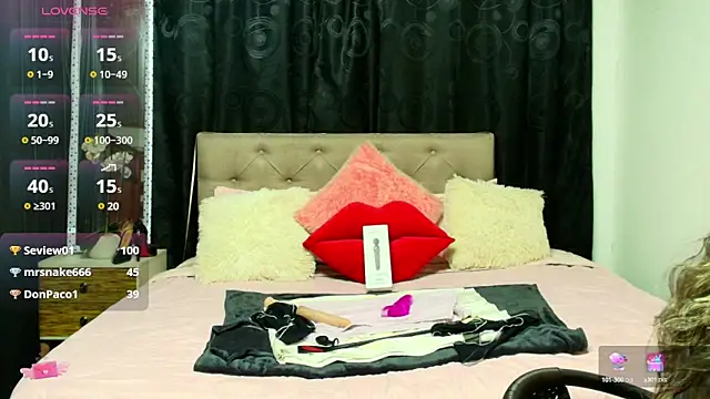 megan collins96 online show from 03/20/25, 10:51