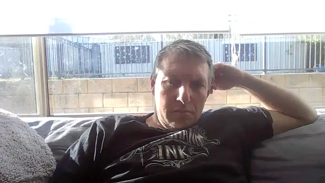 MrIsolated101 online show from 10/05/25, 11:02