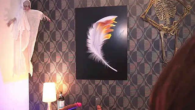 Snapshot of SharomRoss chatting on 10/31/25, 03:02 SharomRoss online show from 10/31/25, 03:02