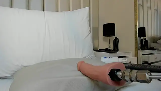 Snapshot of samantaramoos chatting on 11/06/25, 02:34 samantaramoos online show from 11/06/25, 02:34