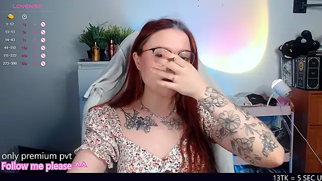 me  hanna online show from 10/22/25, 01:06