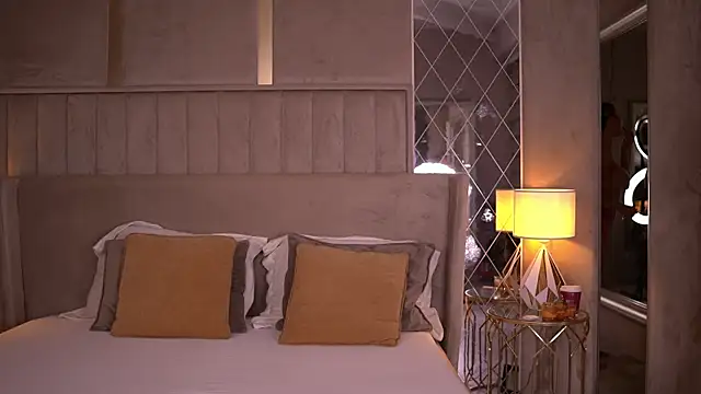 Snapshot of BlairSanders chatting on 10/30/25, 07:25 BlairSanders online show from 10/30/25, 07:25