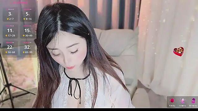 Snapshot of Liiniie-Lovers chatting on 02/23/25, 11:36 Liiniie-Lovers online show from 02/23/25, 11:36